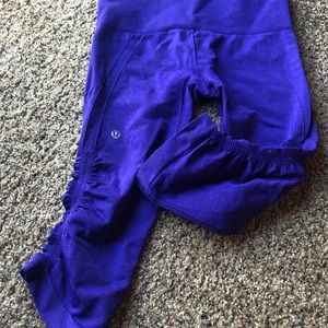 Lulumon crop workout pants size 6